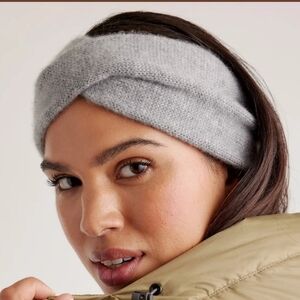 Quince Mongolian Cashmere Twist Headband In Oatmeal New